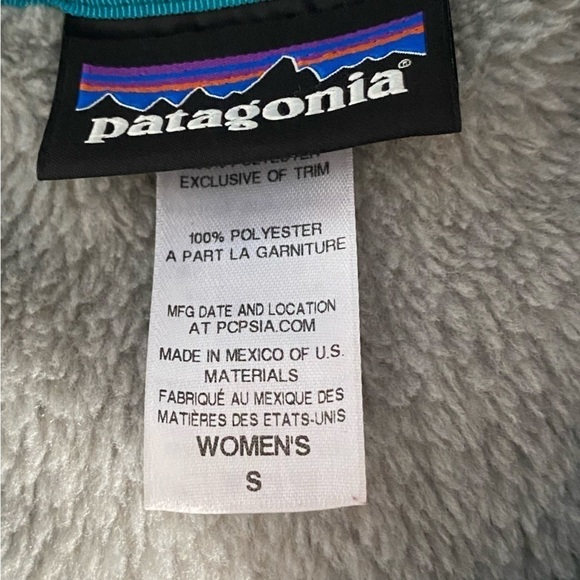 Patagonia Re-tool Snap-T Fleece Pullover in Gray and Teal, Small - Picture 11 of 14